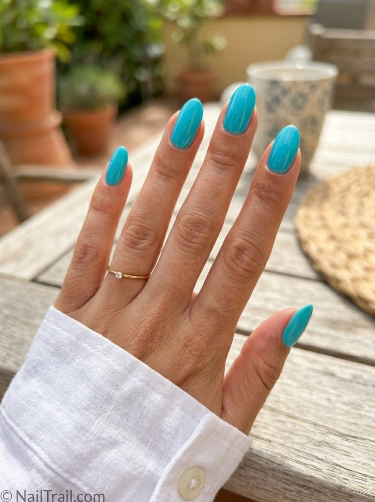summer blue nails turquoise oval glossy bright 2026