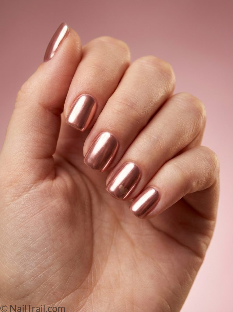 cute bruno mars nails rose gold chrome heart accent short square glossy romantic sweet