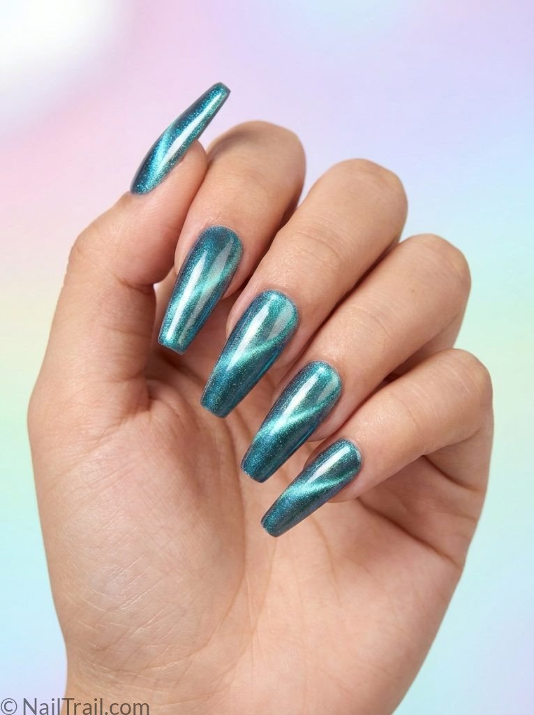 cat eye summer nails ideas teal chrome coffin mirror aurora magnetic glossy striking oceanic