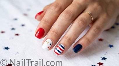 10 Simple 4th of July Nails You Need to Try This Year